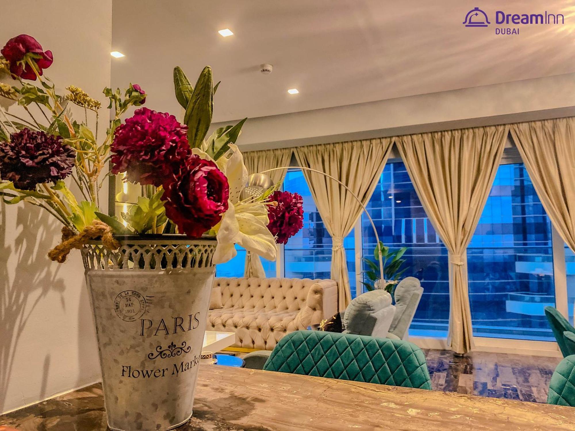 Dream Inn - Damac Heights By Fendi Dubai Exterior photo