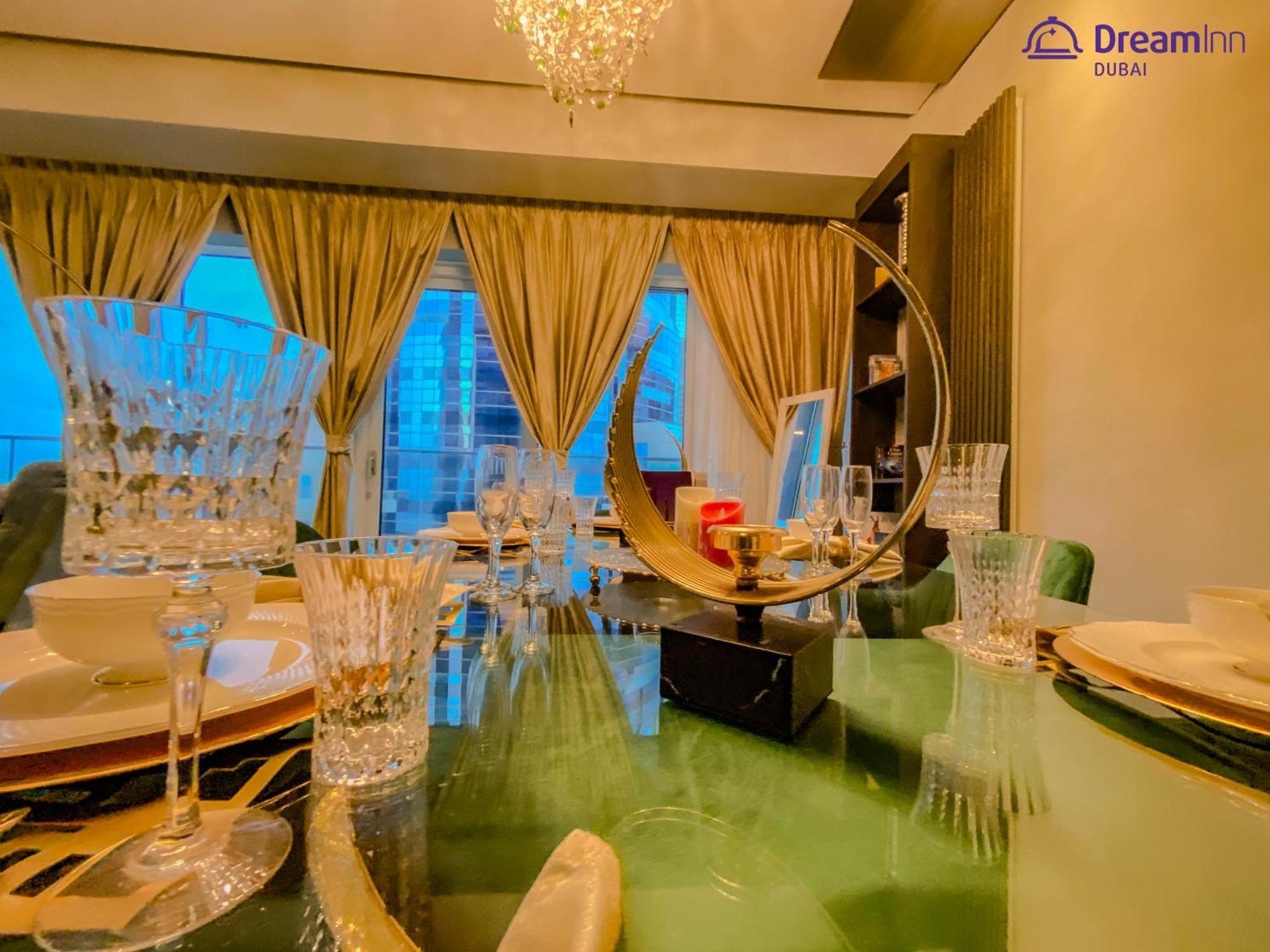 Dream Inn - Damac Heights By Fendi Dubai Exterior photo